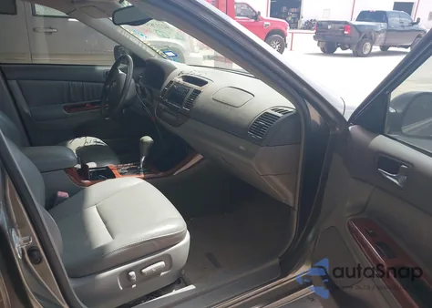 2004 Toyota Camry Xle from USA, damaged, VIN 4T1BE32K84U849362